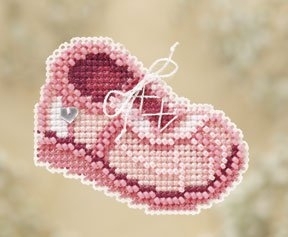 Набор для вышивания "Pink Sneaker • Розовые кроссовки" Mill Hill MH180101