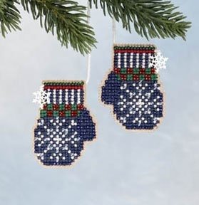 Набор для вышивания "Santa's Mittens • Рукавицы Санты" Mill Hill MH166302