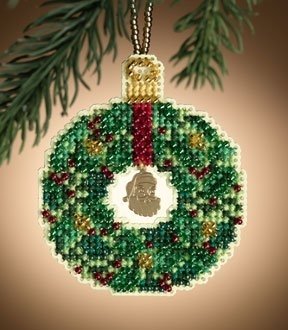Набор для вышивания "Emerald Wreath • Изумрудный венок" Mill Hill MH161305