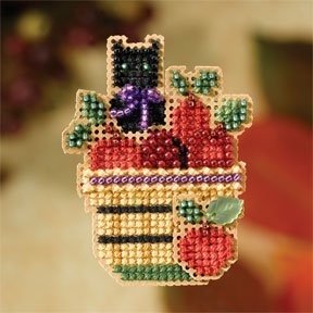 Набор для вышивания "Apple Basket • Яблочная корзина" Mill Hill
